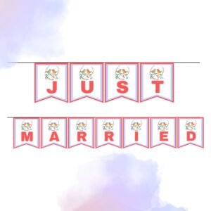 Amazing Printable Just Married Banner with floral wreath and lovebirds design